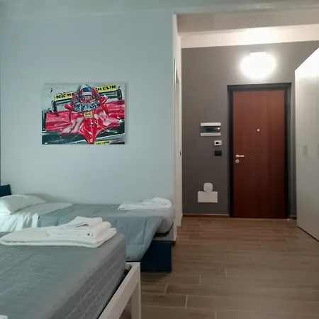 Montecarlo 여관 *